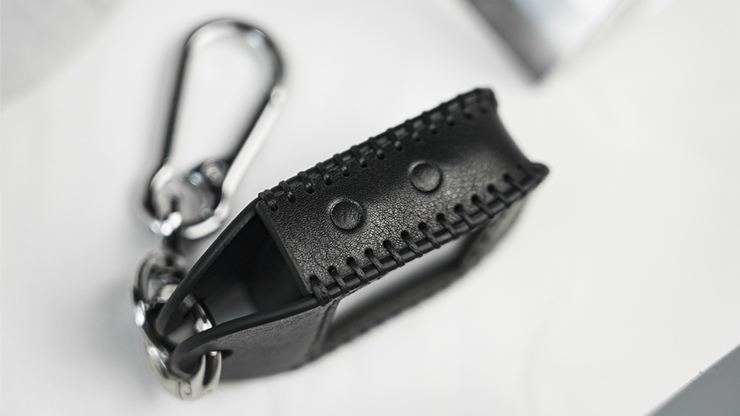 Palm Peeker Keychain Case by PITATA MAGIC | Fantasma Magic
